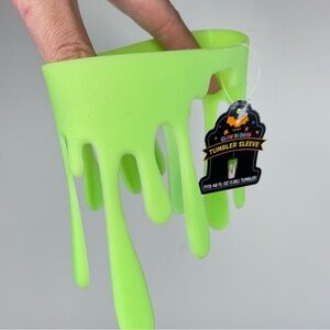 NEW Target Bullseye Playground Glow-In-The-Dark Tumbler Sleeve